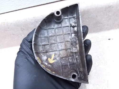 Yamaha 360 Enduro RT2 Engine Right Oil Pump Cover CRACK 1972 RT1 RT3 ANX-B221