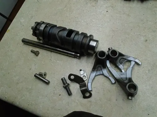 Yamaha 550 XJ SECA XJ550 Engine Shift Drum Forks 1982 YB260