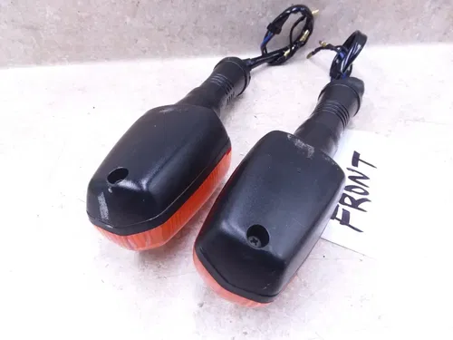 Yamaha 225 XT XT225 Front Turn Signal Pair OEM 2003 ANX-C45