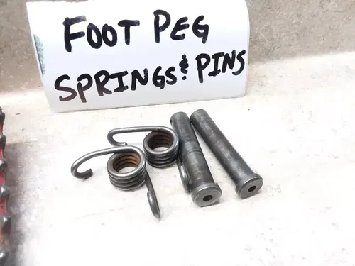 1992 KTM 250SX 250 SX Footpeg Springs &Pin Bolts PJ-2
