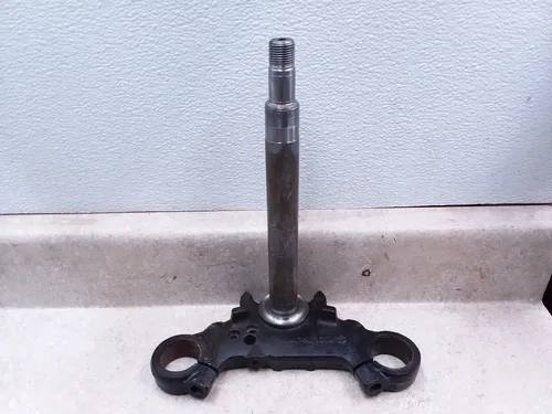 Suzuki 380 GT GT380 Sebring Steering Stem Triple Clamp Tree Vintage 1975 ANX-C5