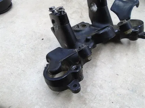 Honda 1200 GL GOLDWING GL1200-I INTERSTATE Top Triple Clamp 1984 HB467