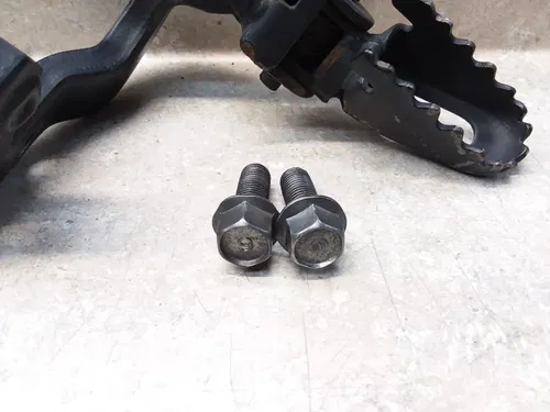 VTG 1986 Yamaha XT 600 XT600 Right Front Foot Peg Footrest Bar ANX-C60