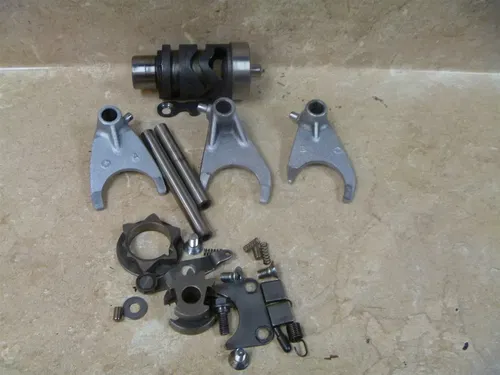 Suzuki 500 SP SP500 Used Engine Shift Drum Forks 1982 SB49