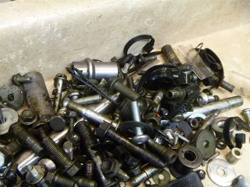 Suzuki 600 GSX KATANA GSX600-F Used Misc Frame Hardware Botls 2001 SB31