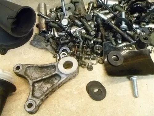 Suzuki 600 GSX KATANA GSX600-F Used Misc Frame Hardware Botls 2001 SB31
