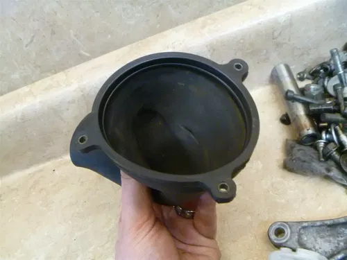 Suzuki 600 GSX KATANA GSX600-F Used Misc Frame Hardware Botls 2001 SB31
