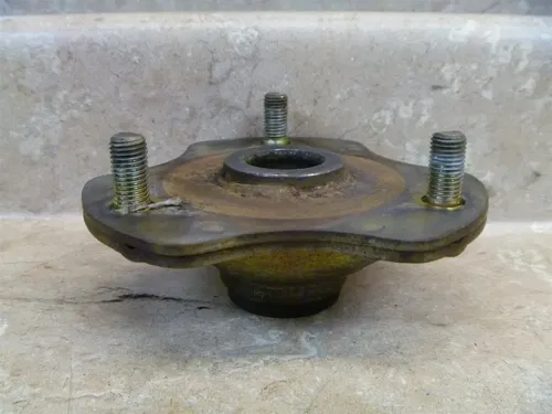 Yamaha 200 YFM MOTO-4 YFM200-DXS Used Rear Wheel Hub 1986 Vintage YB47