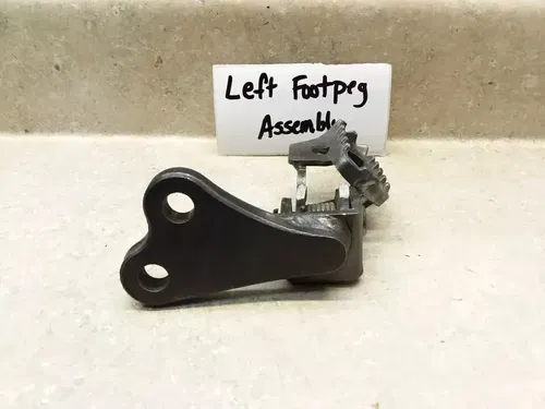 1984 Yamaha TT600 TT 600 Left Foot Peg Footrest Mount PJ-3