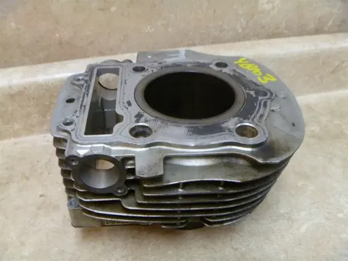 Yamaha 700 XV VIRAGO XV700 Used Engine Front Cylinder 1987 YB103