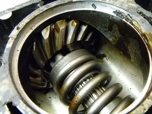 Kawasaki 220 KLF BAYOU KLF220-A1 Used Engine Front Bevel Drive Case 1988 #KB23