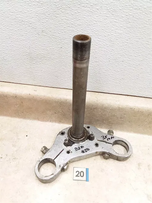 CZ CZ250 Red Frame 35mm Steering Stem 1974 #20 ANX B210