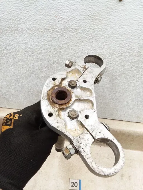 CZ CZ250 Red Frame 35mm Steering Stem 1974 #20 ANX B210