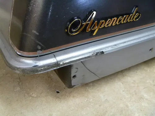 Honda 1200 GL GOLDWING GL1200 ASPENCADE Right Saddelbag 1984 HB146