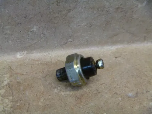 Kawasaki 600 ZX NINJA ZX6R ZX600-F Used Engine Oil Pressure Switch 1995 KB56