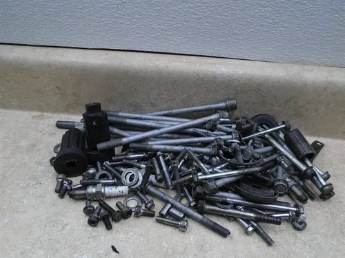 Kawasaki 600 ZX ZX6 NINJA ZX600-E Engine Misc Case Bolts 2001 KB151