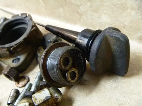 Yamaha 650 XS TWIN XS650-D Used Engine Misc Case Bolts 1977 #SM80 Vintage