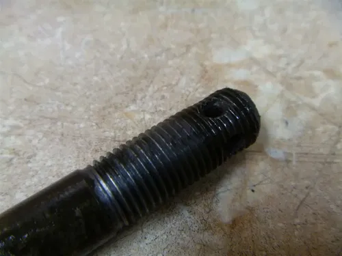 Suzuki 125 RV TRACKER RV125 Used Rear Wheel Axle 1973 Vintage SB24