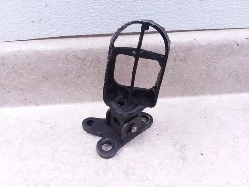 Yamaha 225 XT XT225 Front LEFT Foot Peg Rest Step Footpeg 2003 ANX-C45