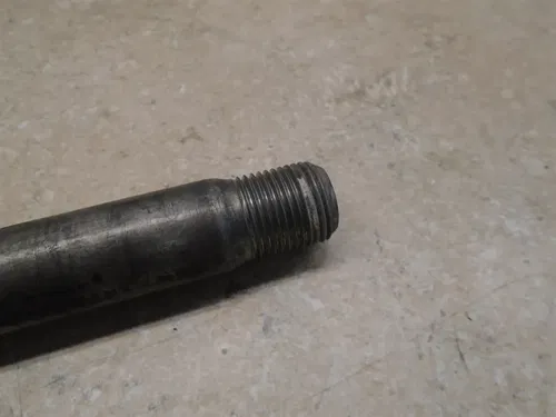 Yamaha 600 XT XT600 Used Front Wheel Axle  1990 YB150