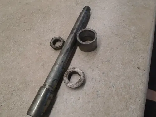 Yamaha 600 XT XT600 Used Front Wheel Axle  1990 YB150