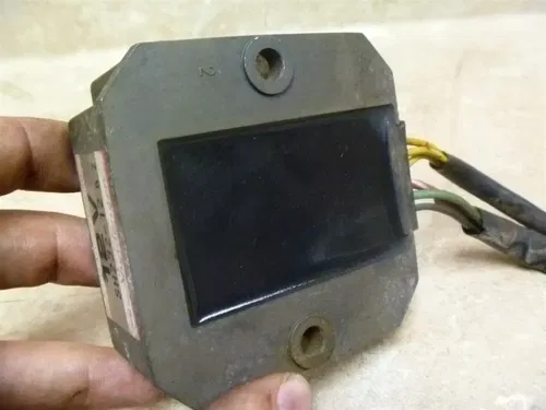 Honda 400 CM400-T CM 400 T Used Regulator Rectifier 1980 #HB10