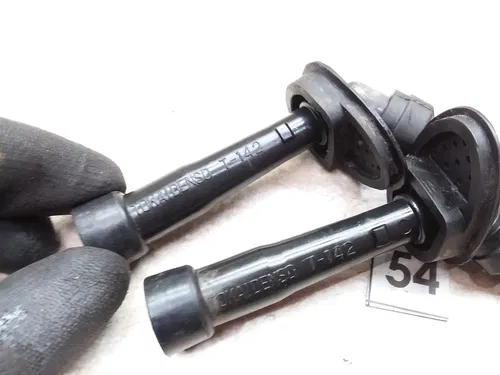 Suzuki GSX600 Katana Ignition Coil Plugs Caps 2001 2002 #54 ANX C17