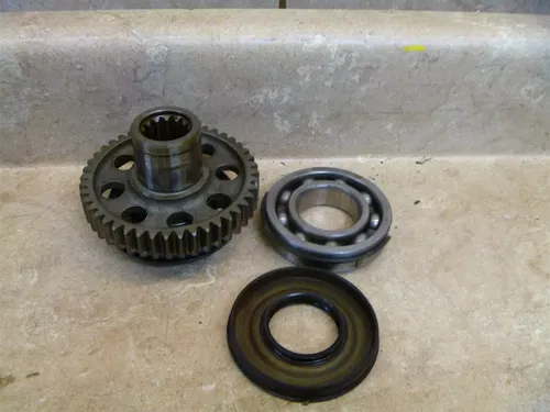 Yamaha 1100 XS STANDARD XS1100-H Used Engine Rear Shaft Drive Gear 1981 YB108