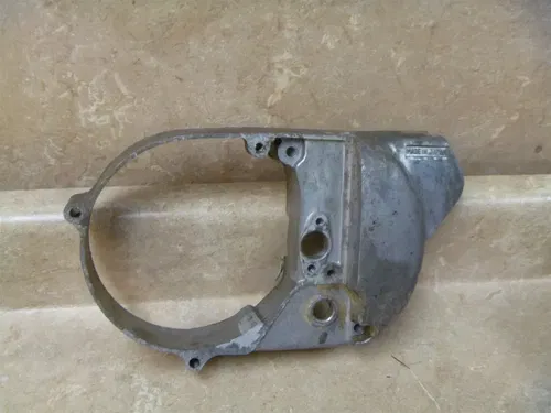 Yamaha 125 DT ENDURO DT125-A Used Engine Left Sprocket Cover  1974 YB113