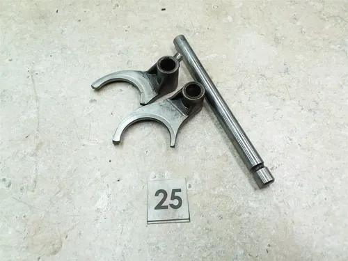 CZ CZ400 981.0 Engine Shift Forks 1972 #25 ANX B210