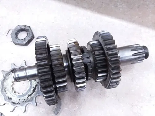Yamaha DT1 Enduro 250 DT1C Engine Transmission Counter Shaft Gears 1971 ANX-C