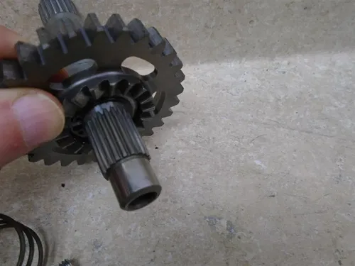 Honda 125 CR CR125-R CR125R Used Engine Kickstarter Spindle Shaft1988 HB228