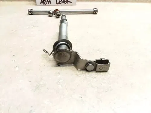 1984 Yamaha TT600 TT 600 Engine Clutch Release Arm Lever & Rod PJ-3