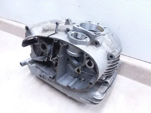 Ducati 250 Scrambler SCR Engine Crankcase Crank Case Set 1966 1967 VTG ANX-C18