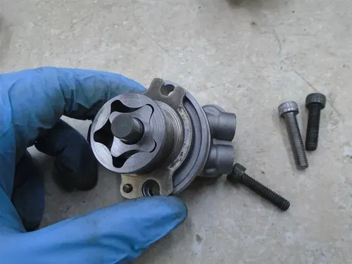 Yamaha 250 YZ YZ250F YZ250-F Used Engine Oil Pump 2001 YB163