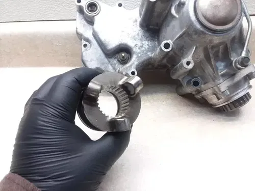 1988 Kawasaki VN 1500 Vulcan VN1500-A2 Engine Drive Bevel Gear Case PJ-11