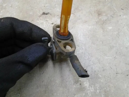 Honda 250 XR XR250R XR250 Gas Valve Petcock 1992 HB564
