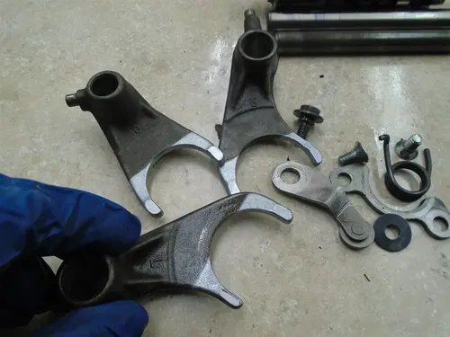 Honda 250 XR XR250R XR250-R Used Engine Shift Drum Forks 1982 HB273