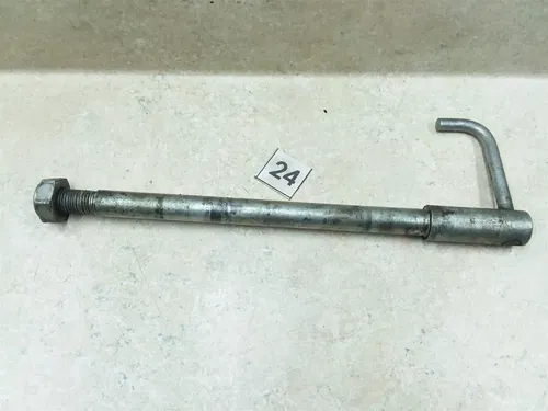 Yamaha 600 TT600 Front Wheel Axle 1984 #24 ANX B213