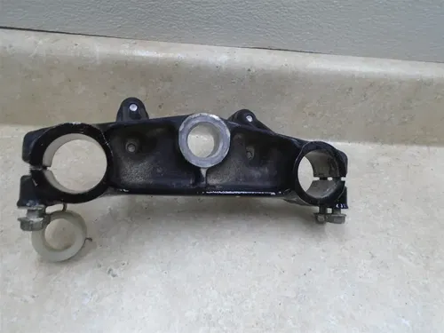 Honda 200 XR XR200R RFVC XR200-R Used top Triple Clamp 1985 HB275