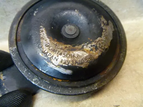 Suzuki 1200 GSF BANDIT GSF1200 Used Horn 1998 SB54
