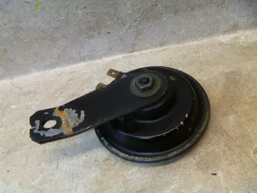 Suzuki 1200 GSF BANDIT GSF1200 Used Horn 1998 SB54