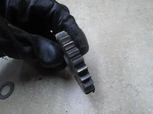 Yamaha 100 DT ENDURO DT100-A Used Engine Kick Idle Gear 1974 YB174