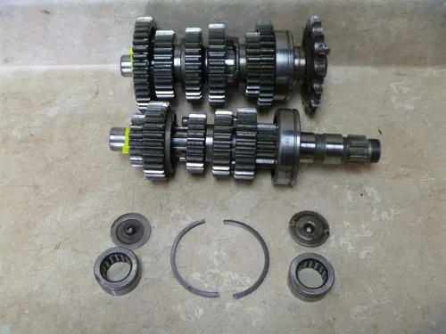 Yamaha 550 XJ MAXIM XJ550-J Used Engine Transmisson Assembly 1982 #YB16