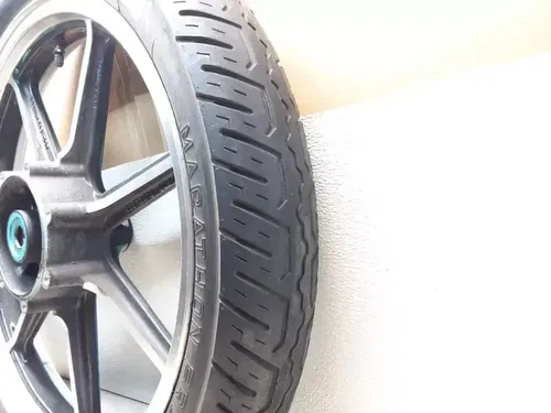 1988 Kawasaki VN 1500 Vulcan VN1500-A2 Front Wheel Bad Tire PJ-11
