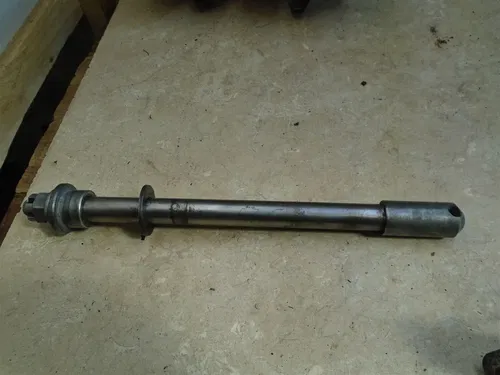 Honda 900 CB CUSTOM CB900C CB900-C Rear Axle 1981 HB552
