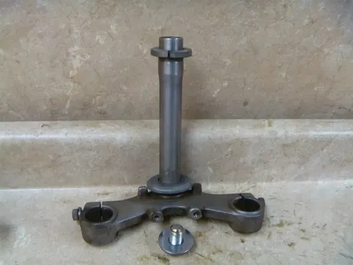 Kawasaki 400 KZ KZ400C KZ400-C Used Steering Stem 1978 Vintage KB75