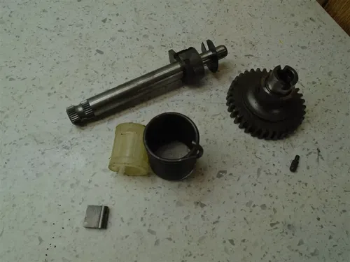 Suzuki TC185 Ranger 185 TC Engine Kickstart Shaft Assembly 1974 GP SB115