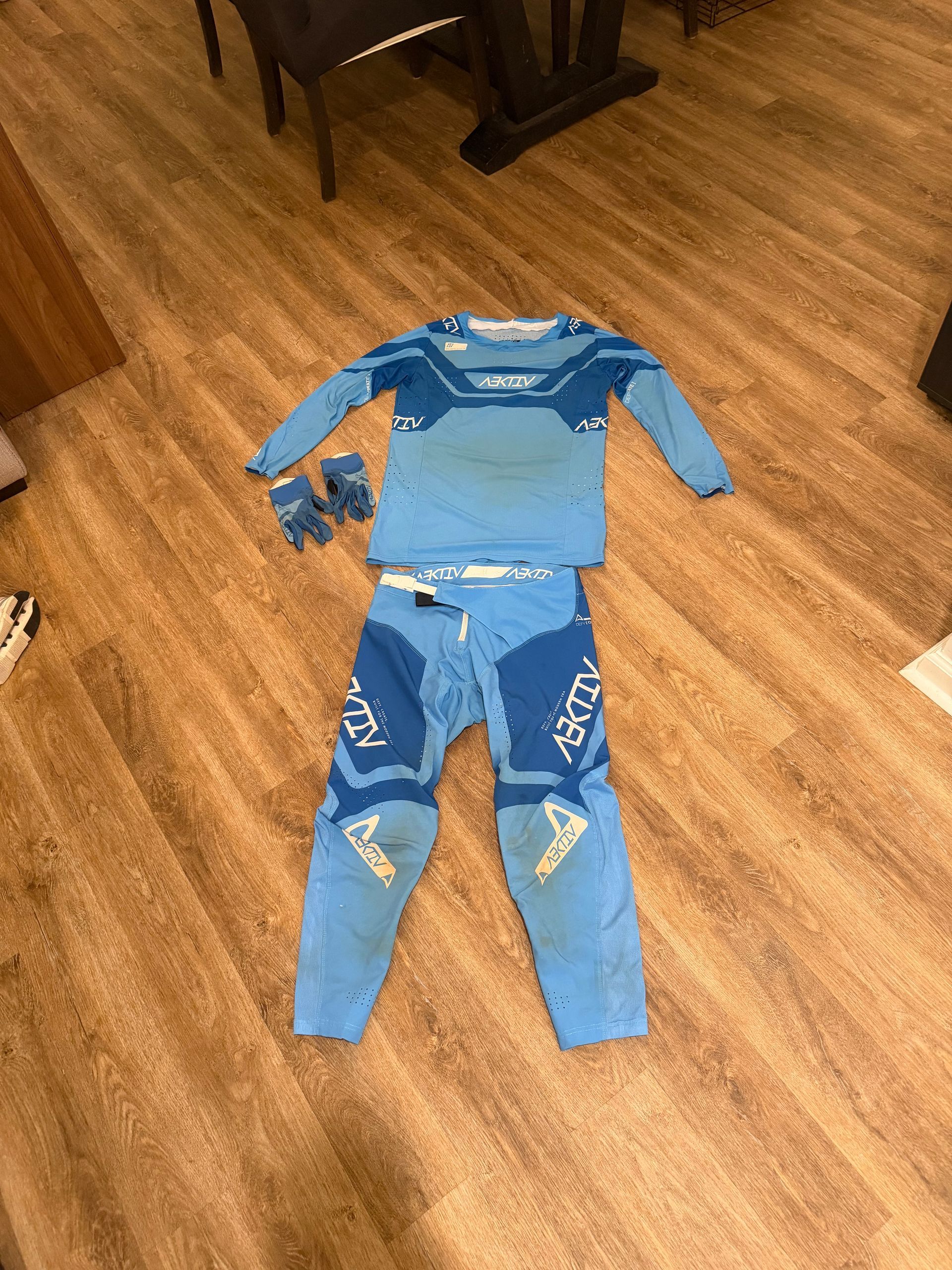 Aektiv VAPR Glacier Blue Gear Set