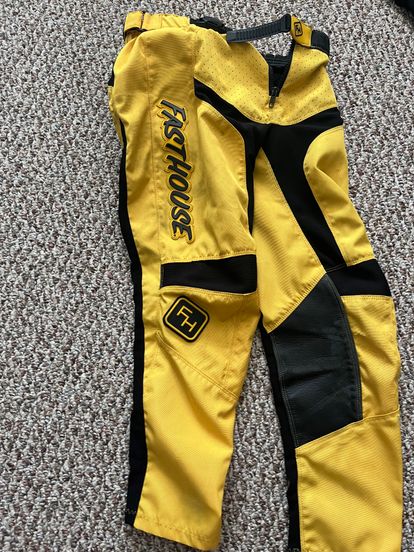 Youth Fasthouse Gear Combo - Size L/28